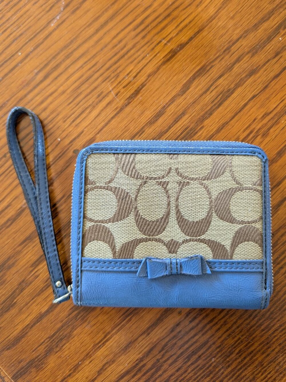 COACH Signature Bow Medium Zip Around Wallet